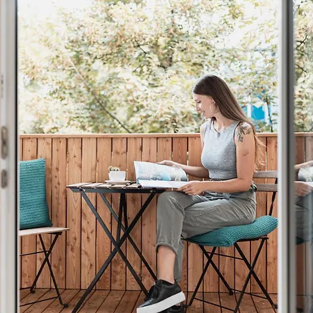 Center-apartment - Im Stadtzentrum In Perfekter Lage & Balkon Lägenhet *